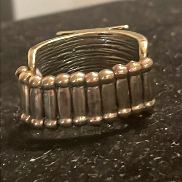 Size 6.5 Modernist gold tone ribbed wide stretch statement ring - Picture 6 of 12